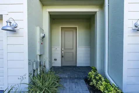 620 Se Lake Falls Street Port Saint Lucie FL 34984
