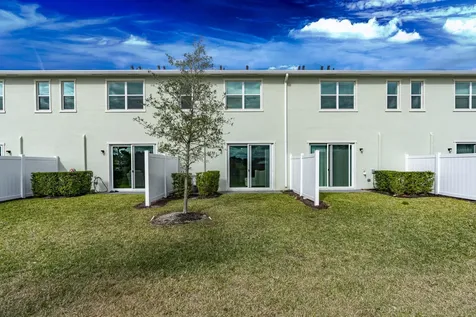 620 Se Lake Falls Street Port Saint Lucie FL 34984
