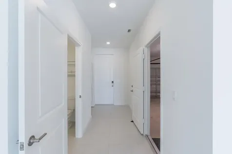 620 Se Lake Falls Street Port Saint Lucie FL 34984