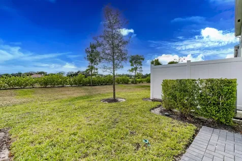 620 Se Lake Falls Street Port Saint Lucie FL 34984