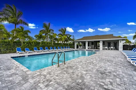 620 Se Lake Falls Street Port Saint Lucie FL 34984