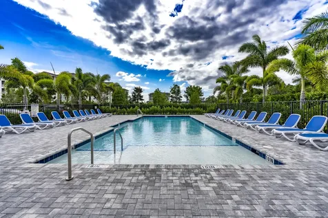 620 Se Lake Falls Street Port Saint Lucie FL 34984