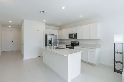 620 Se Lake Falls Street Port Saint Lucie FL 34984