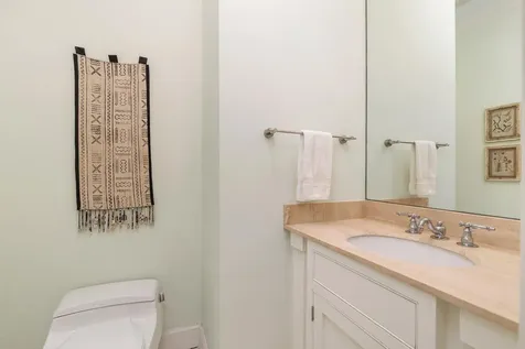 224 Phipps Palm Beach FL 33480