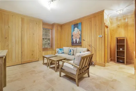 224 Phipps Palm Beach FL 33480