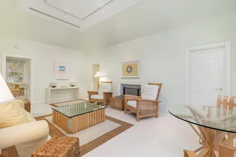 224 Phipps Palm Beach FL 33480
