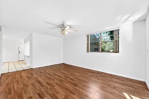 1681 Nw 70th Avenue Plantation FL 33313
