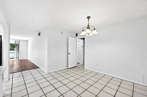 1681 Nw 70th Avenue Plantation FL 33313