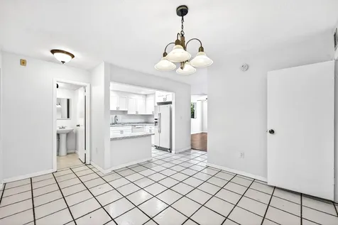 1681 Nw 70th Avenue Plantation FL 33313