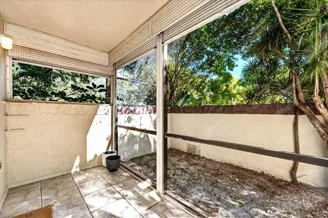 1681 Nw 70th Avenue Plantation FL 33313