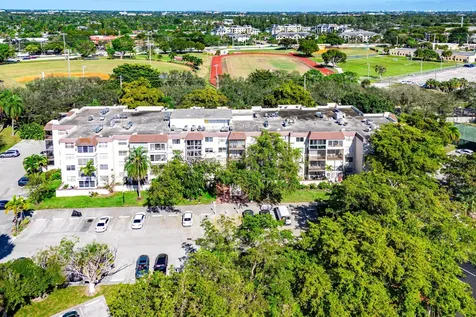 1681 Nw 70th Avenue Plantation FL 33313