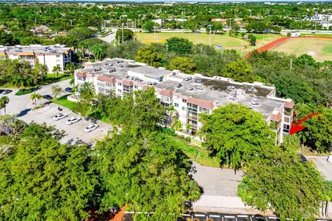 1681 Nw 70th Avenue Plantation FL 33313