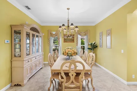 465 Nw Dover Court Port Saint Lucie FL 34983
