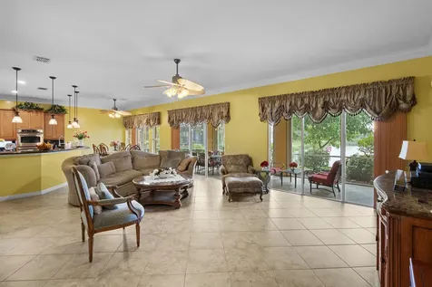 465 Nw Dover Court Port Saint Lucie FL 34983