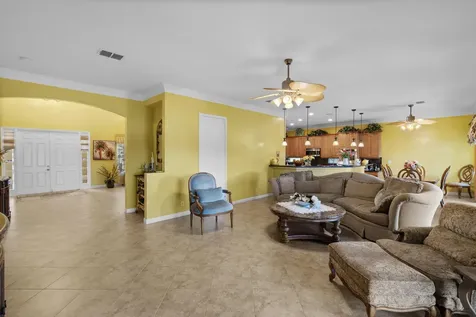 465 Nw Dover Court Port Saint Lucie FL 34983