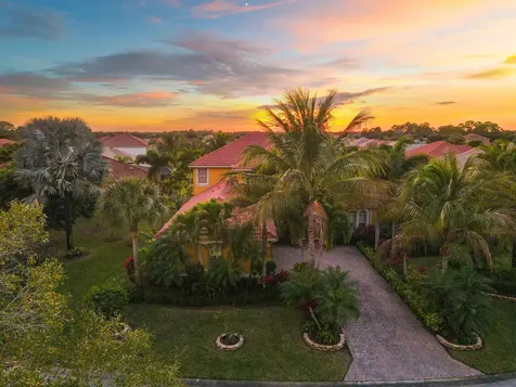 465 Nw Dover Court Port Saint Lucie FL 34983