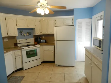 6 Greenway Royal Palm Beach FL 33411