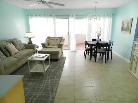 6 Greenway Royal Palm Beach FL 33411