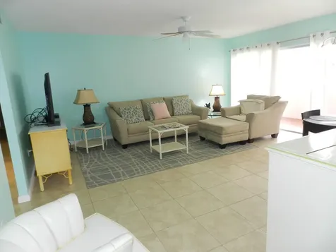 6 Greenway Royal Palm Beach FL 33411