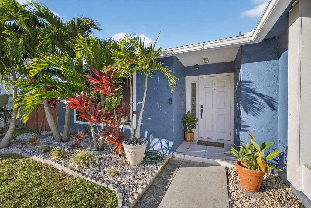 154 Rosewood Circle Jupiter FL 33458