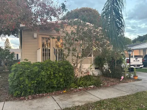 6566 Nw 34th Avenue Lot#h009 Avenue Coconut Creek FL 33073