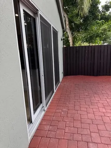 3201 Johns Place Palm Springs FL 33461