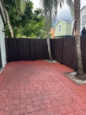 3201 Johns Place Palm Springs FL 33461