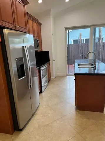 3201 Johns Place Palm Springs FL 33461