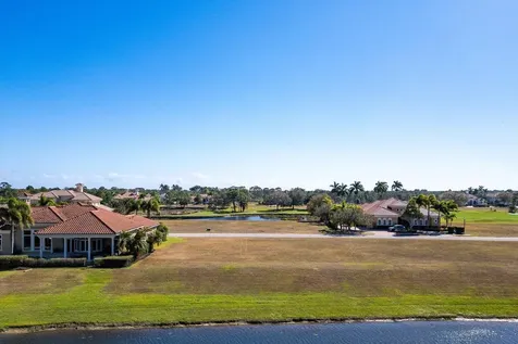 111 SE Mira Lavella Port Saint Lucie FL 34984