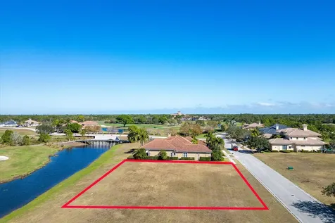 111 SE Mira Lavella Port Saint Lucie FL 34984