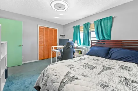 10135 Eaglewood Terrace Boynton Beach FL 33436