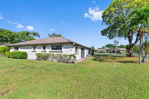 10135 Eaglewood Terrace Boynton Beach FL 33436
