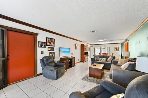 10135 Eaglewood Terrace Boynton Beach FL 33436