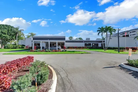4700 Lucerne Lakes Boulevard Lake Worth FL 33467