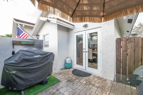 1666 Nw 106th Terrace Coral Springs FL 33071