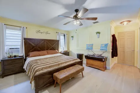 1666 Nw 106th Terrace Coral Springs FL 33071