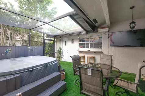 1666 Nw 106th Terrace Coral Springs FL 33071