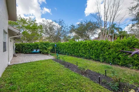 1666 Nw 106th Terrace Coral Springs FL 33071