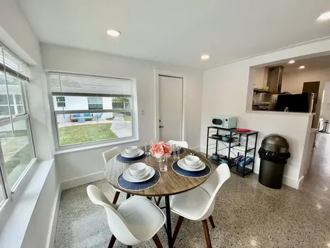 304 SE 3rd Street Delray Beach FL 33483