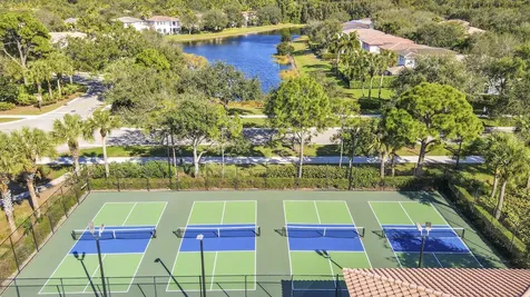 770 Bocce Court Palm Beach Gardens FL 33410
