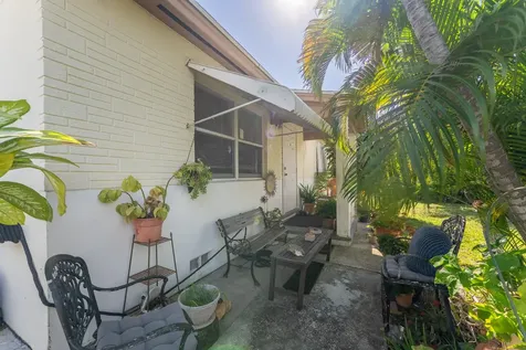 730 N 5th Street Lantana FL 33462