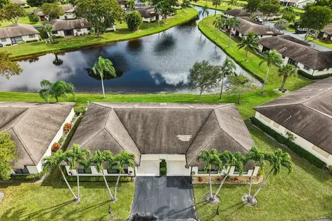 4854 Eqestrian Circle Boynton Beach FL 33426