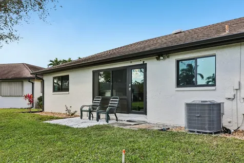 4854 Eqestrian Circle Boynton Beach FL 33426