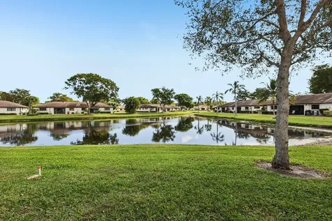 4854 Eqestrian Circle Boynton Beach FL 33426