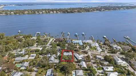 764 Se Saint Lucie Boulevard Stuart FL 34996