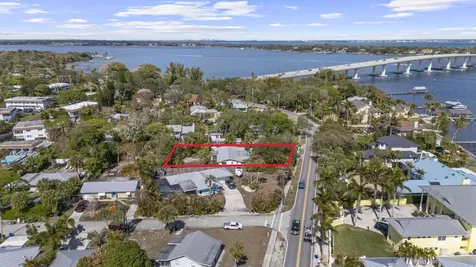 764 Se Saint Lucie Boulevard Stuart FL 34996