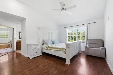 11339 Lakeview Drive Coral Springs FL 33071