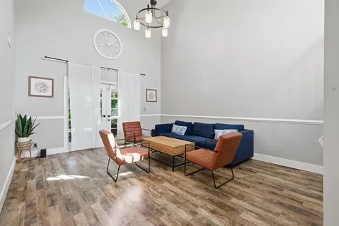 11339 Lakeview Drive Coral Springs FL 33071
