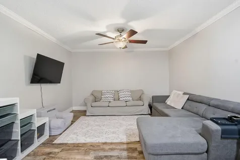 11339 Lakeview Drive Coral Springs FL 33071