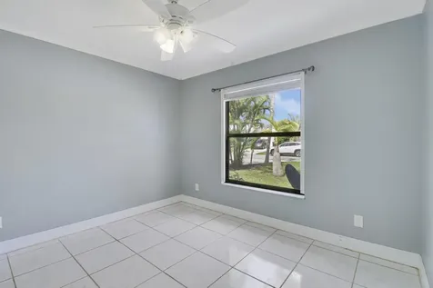 5929 Se Collins Avenue Stuart FL 34997